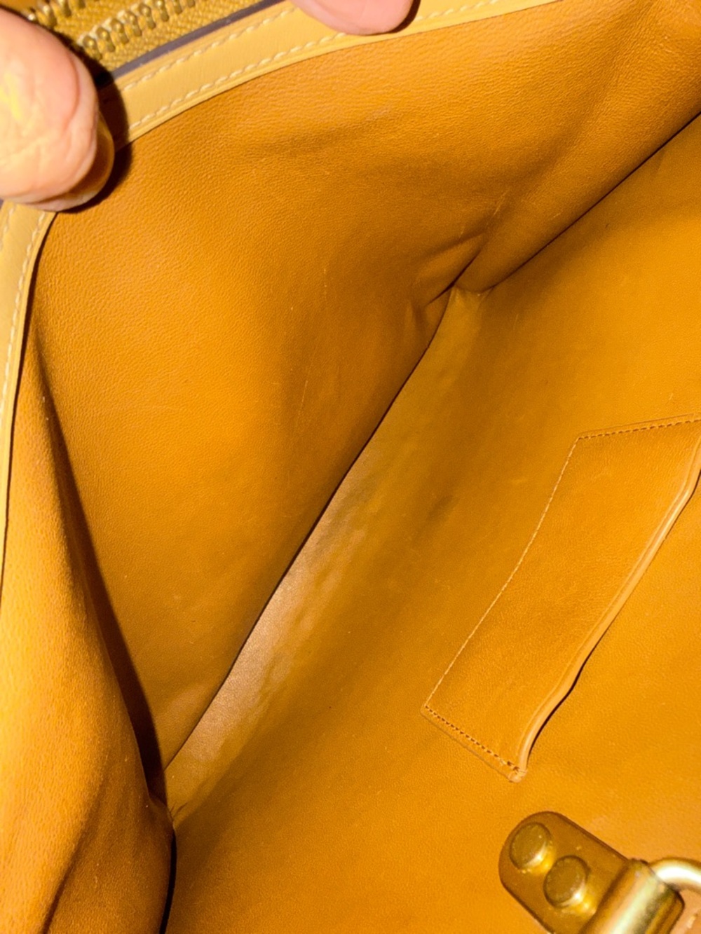 Coach 30 Rogue Glove Tanned Bag in Tan preowned - Picture 12 of 16